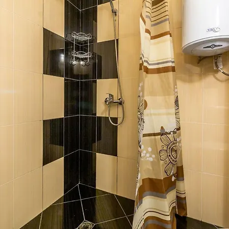 Апартамент Free Parking And Laundry 1bdr Vj *