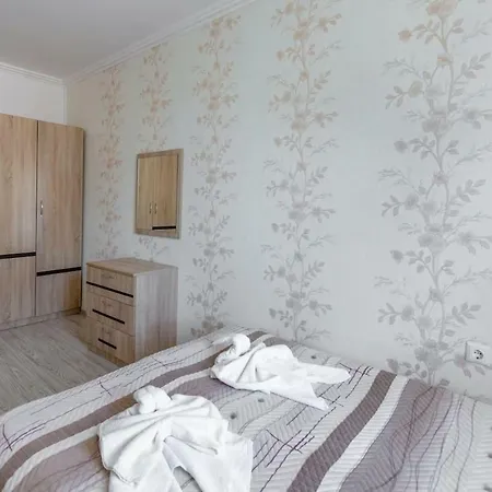 Free Parking And Laundry 1bdr Vj Апартамент *