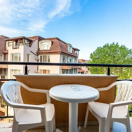 Free Parking And Laundry 1bdr Vj Апартамент Слънчев бряг